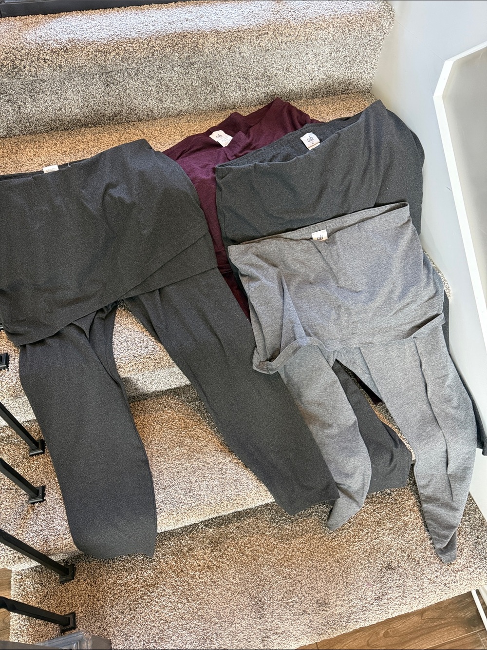 Qty if 5 CAbi M’Leggings